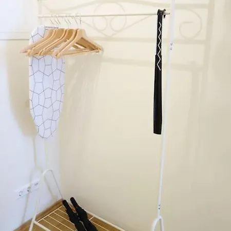 Appartement Cosy Nearby Station Neustadt In It-district